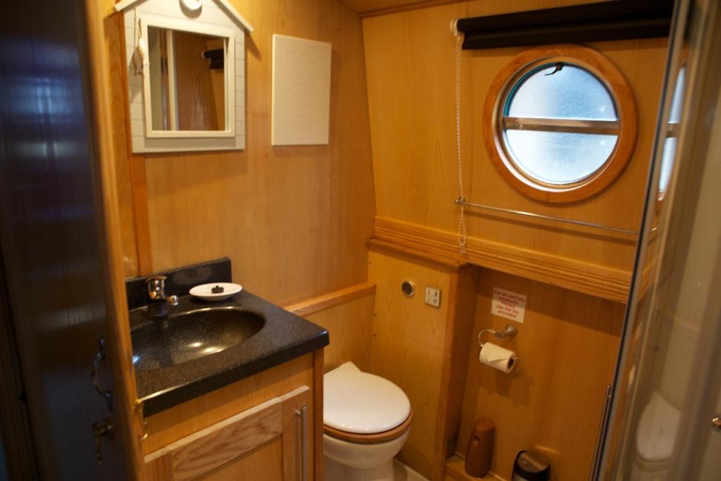 Houseboat Hotels Sheffield Ngoại thất bức ảnh